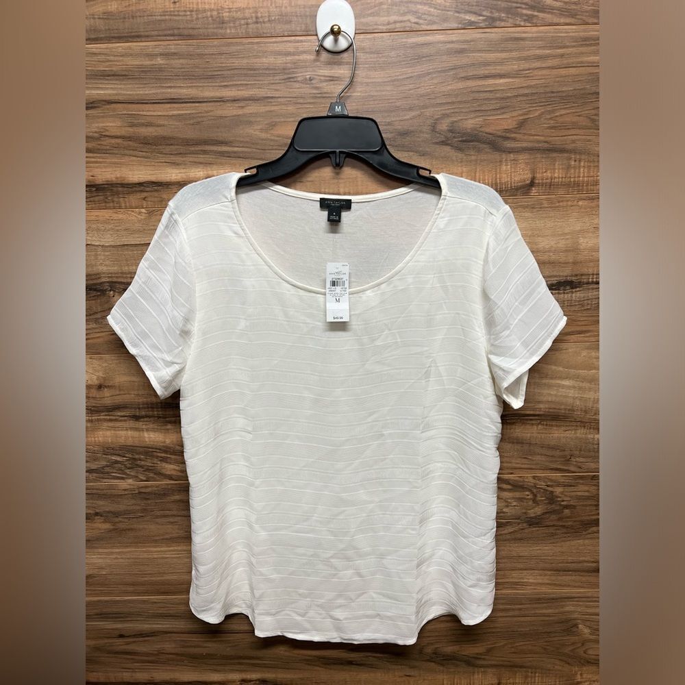 NWT Ann Taylor medium tee